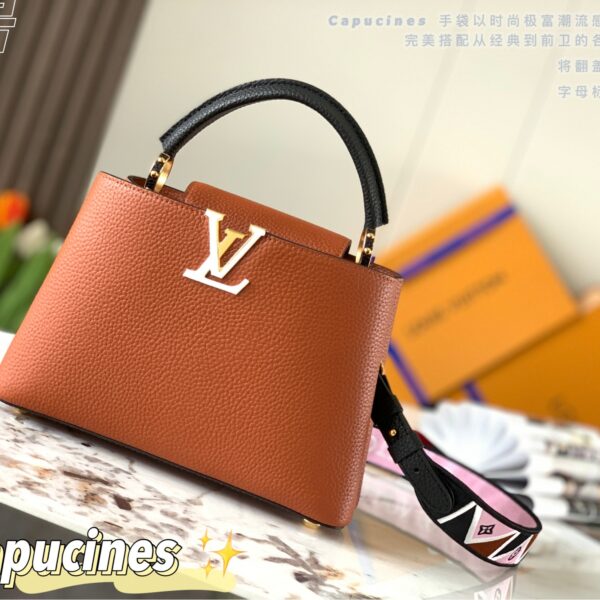 Capucines BB handbag