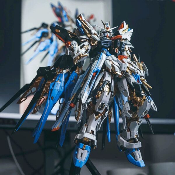 Gundam Model Mgex Strike Free Unicorn mg Snow White Babatos MB Mecha Figure Assembling Toy